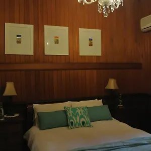 Wiss House Bed & Breakfast Kalbar
